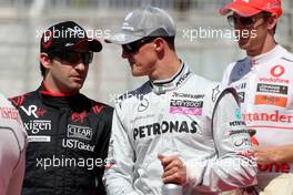 14.03.2010 Sakhir, Bahrain,  Timo Glock (GER), Virgin Racing, Michael Schumacher (GER), Mercedes GP Petronas - Formula 1 World Championship, Rd 1, Bahrain Grand Prix, Sunday