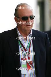 14.03.2010 Sakhir, Bahrain,  Juan Carlos I, King of Spain - Formula 1 World Championship, Rd 1, Bahrain Grand Prix, Sunday
