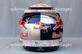 11.03.2010 Sakhir, Bahrain,  Helmet of Sebastian Vettel (GER), Red Bull Racing  - Formula 1 World Championship, Rd 1, Bahrain Grand Prix, Thursday