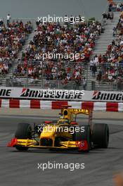11.06.2010 Montreal, Canada,  Robert Kubica (POL), Renault F1 Team - Formula 1 World Championship, Rd 8, Canadian Grand Prix, Friday Practice