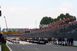 13.06.2010 Montreal, Canada,  The Grid - Formula 1 World Championship, Rd 8, Canadian Grand Prix, Sunday Pre-Race Grid