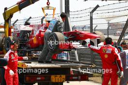 16.04.2010 Shanghai, China,  Fernando Alonso (ESP), Scuderia Ferrari stopped on the circuit - Formula 1 World Championship, Rd 4, Chinese Grand Prix, Friday Practice