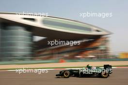 16.04.2010 Shanghai, China,  Heikki Kovalainen (FIN), Lotus F1 Team, T127 - Formula 1 World Championship, Rd 4, Chinese Grand Prix, Friday Practice