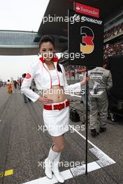 18.04.2010 Shanghai, China,  Grid girl - Formula 1 World Championship, Rd 4, Chinese Grand Prix, Sunday Grid Girl