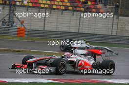 18.04.2010 Shanghai, China,  Jenson Button (GBR), McLaren Mercedes, MP4-25 - Formula 1 World Championship, Rd 4, Chinese Grand Prix, Sunday Race