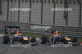 18.04.2010 Shanghai, China,  Sebastian Vettel (GER), Red Bull Racing and Mark Webber (AUS), Red Bull Racing - Formula 1 World Championship, Rd 4, Chinese Grand Prix, Sunday Race