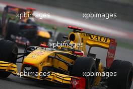 18.04.2010 Shanghai, China,  Robert Kubica (POL), Renault F1 Team - Formula 1 World Championship, Rd 4, Chinese Grand Prix, Sunday Race