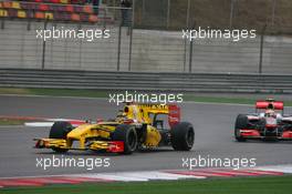 18.04.2010 Shanghai, China,  Robert Kubica (POL), Renault F1 Team - Formula 1 World Championship, Rd 4, Chinese Grand Prix, Sunday Race