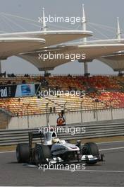 17.04.2010 Shanghai, China,  Pedro de la Rosa (ESP), BMW Sauber F1 Team - Formula 1 World Championship, Rd 4, Chinese Grand Prix, Saturday Qualifying