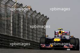 17.04.2010 Shanghai, China,  Mark Webber (AUS), Red Bull Racing, RB6 - Formula 1 World Championship, Rd 4, Chinese Grand Prix, Saturday Qualifying