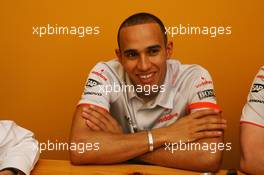 13.03.2010 Sakhir, Bahrain,  Bernie Ecclestone (GBR) and Lewis Hamilton (GBR), McLaren Mercedes interview - Formula 1 World Championship, Rd 1, Bahrain Grand Prix, Saturday