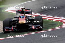 07.05.2010 Barcelona, Spain,  Sébastien Buemi (SUI), Scuderia Toro Rosso - Formula 1 World Championship, Rd 5, Spanish Grand Prix, Friday Practice
