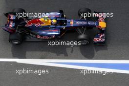 07.05.2010 Barcelona, Spain,  Mark Webber (AUS), Red Bull Racing, RB6 - Formula 1 World Championship, Rd 5, Spanish Grand Prix, Friday Practice