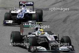 09.05.2010 Barcelona, Spain,  Nico Rosberg (GER), Mercedes GP Petronas, W01 leads Rubens Barrichello (BRA), Williams F1 Team - Formula 1 World Championship, Rd 5, Spanish Grand Prix, Sunday Race