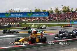 09.05.2010 Barcelona, Spain,  Robert Kubica (POL), Renault F1 Team, R30 - Formula 1 World Championship, Rd 5, Spanish Grand Prix, Sunday Race