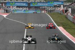 09.05.2010 Barcelona, Spain,  Kamui Kobayashi (JAP), BMW Sauber F1 Team and Jarno Trulli (ITA), Lotus F1 Team  - Formula 1 World Championship, Rd 5, Spanish Grand Prix, Sunday Race