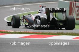 09.05.2010 Barcelona, Spain,  Pedro de la Rosa (ESP), BMW Sauber F1 Team with a punctured tyre - Formula 1 World Championship, Rd 5, Spanish Grand Prix, Sunday Race