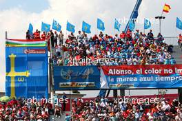 08.05.2010 Barcelona, Spain,  Fans of Fernando Alonso (ESP), Scuderia Ferrari  - Formula 1 World Championship, Rd 5, Spanish Grand Prix, Saturday Qualifying