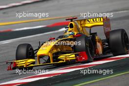 08.05.2010 Barcelona, Spain,  Robert Kubica (POL), Renault F1 Team  - Formula 1 World Championship, Rd 5, Spanish Grand Prix, Saturday Practice