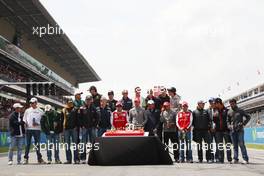 09.05.2010 Barcelona, Spain,  The drivers with a cake to celebrate the 20th anniversary of the GP - Formula 1 World Championship, Rd 5, Spanish Grand Prix, Sunday