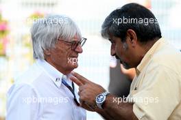 25.06.2010 Valencia, Spain,  Bernie Ecclestone (GBR), Vicky Chandhok (IND), father of Karun Chandhok (IND) - Formula 1 World Championship, Rd 9, European Grand Prix, Friday