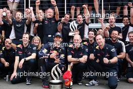 11.07.2010 Silverstone, England,  Red Bull team celebrate Mark Webbers win, Mark Webber (AUS), Red Bull Racing, Adrian Newey (GBR), Red Bull Racing, Technical Operations Director, Christian Horner (GBR), Red Bull Racing, Sporting Director  - Formula 1 World Championship, Rd 10, British Grand Prix, Sunday Podium
