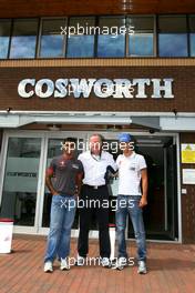 08.07.2010 Silverstone, England,  Karun Chandhok (IND), Hispania Racing F1 Team HRT, Mark Gallagher (IRL), General Manager of Cosworth's F1 Business Unit  and Bruno Senna (BRA), Hispania Racing F1 Team HRT, visit of the Cosworth factory in Northhampton - Formula 1 World Championship, Rd 10, British Grand Prix, Thursday