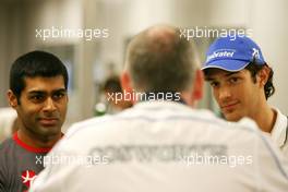 08.07.2010 Silverstone, England,  Karun Chandhok (IND), Hispania Racing F1 Team HRT and Bruno Senna (BRA), Hispania Racing F1 Team HRT with Mark Gallagher (IRL), General Manager of Cosworth's F1 Business Unit , visit of the Cosworth factory in Northhampton - Formula 1 World Championship, Rd 10, British Grand Prix, Thursday