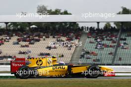 23.07.2010 Hockenheim, Germany,  Vitaly Petrov (RUS), Renault F1 Team - Formula 1 World Championship, Rd 11, German Grand Prix, Friday Practice