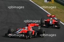 01.08.2010 Budapest, Hungary,  Timo Glock (GER), Virgin Racing leads Lucas di Grassi (BRA), Virgin Racing  - Formula 1 World Championship, Rd 12, Hungarian Grand Prix, Sunday Race