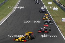 01.08.2010 Budapest, Hungary,  Robert Kubica (POL), Renault F1 Team, R30 leads Lewis Hamilton (GBR), McLaren Mercedes, MP4-25 - Formula 1 World Championship, Rd 12, Hungarian Grand Prix, Sunday Race