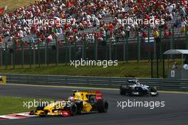 01.08.2010 Budapest, Hungary,  Vitaly Petrov (RUS), Renault F1 Team - Formula 1 World Championship, Rd 12, Hungarian Grand Prix, Sunday Race
