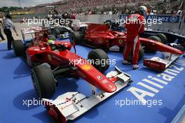 31.07.2010 Budapest, Hungary,  Fernando Alonso (ESP), Scuderia Ferrari and Felipe Massa (BRA), Scuderia Ferrari  - Formula 1 World Championship, Rd 12, Hungarian Grand Prix, Saturday Qualifying