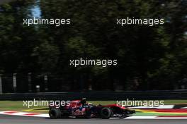10.09.2010 Monza, Italy,  Jaime Alguersuari (ESP), Scuderia Toro Rosso, STR05 - Formula 1 World Championship, Rd 14, Italian Grand Prix, Friday Practice