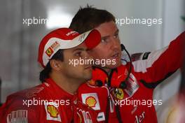 10.09.2010 Monza, Italy,  Felipe Massa (BRA), Scuderia Ferrari and Rob Smedly, (GBR), Scuderia Ferrari, Chief Engineer of Felipe Massa (BRA) - Formula 1 World Championship, Rd 14, Italian Grand Prix, Friday Practice