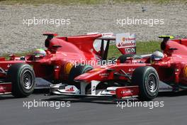 12.09.2010 Monza, Italy,  Start of the race, Fernando Alonso (ESP), Scuderia Ferrari and Felipe Massa (BRA), Scuderia Ferrar - Formula 1 World Championship, Rd 14, Italian Grand Prix, Sunday Race