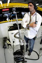 11.09.2010 Monza, Italy,  Dario Franchitti (SCO), Indycar driver - Formula 1 World Championship, Rd 14, Italian Grand Prix, Saturday Qualifying