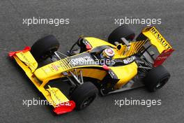 12.02.2010 Jerez, Spain,  Vitaly Petrov (RUS), Renault F1 Team, R30 - Formula 1 Testing, Jerez, Spain