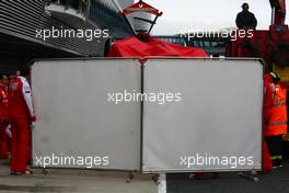 13.02.2010 Jerez, Spain,  Felipe Massa (BRA), Scuderia Ferrari car is brought back to the pits - Formula 1 Testing, Jerez, Spain