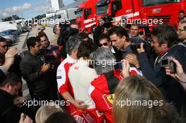 11.02.2010 Jerez, Spain,  Fernando Alonso (ESP), Scuderia Ferrari with his fans - Formula 1 Testing, Jerez, Spain