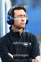 11.02.2010 Jerez, Spain,  A Cosworth engineer at the test - Formula 1 Testing, Jerez, Spain