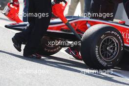 11.02.2010 Jerez, Spain,  Timo Glock (GER), Virgin Racing, missing his front wing  - Formula 1 Testing, Jerez, Spain
