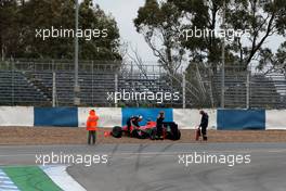 18.02.2010 Jerez, Spain,  Timo Glock (GER), Virgin Racing VR-01, stops in the gravel - Formula 1 Testing, Jerez, Spain