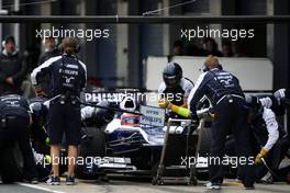 18.02.2010 Jerez, Spain,  Rubens Barrichello (BRA), Williams F1 Team, practice pitstops - Formula 1 Testing, Jerez, Spain