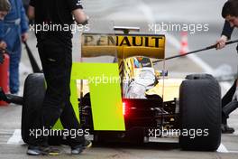 17.02.2010 Jerez, Spain,  Vitaly Petrov (RUS), Renault F1 Team, R30 - Formula 1 Testing, Jerez, Spain