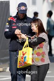 08.10.2010 Suzuka, Japan,  Mark Webber (AUS), Red Bull Racing - Formula 1 World Championship, Rd 16, Japanese Grand Prix, Friday
