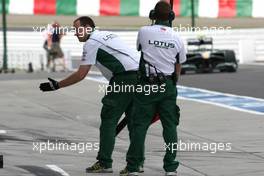08.10.2010 Suzuka, Japan,  Heikki Kovalainen (FIN), Lotus F1 Team  - Formula 1 World Championship, Rd 16, Japanese Grand Prix, Friday Practice