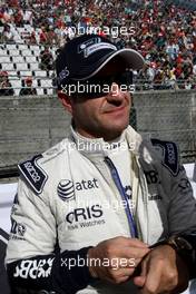 10.10.2010 Suzuka, Japan,  Rubens Barrichello (BRA), Williams F1 Team - Formula 1 World Championship, Rd 16, Japanese Grand Prix, Sunday Pre-Race Grid