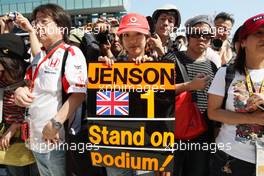 07.10.2010 Suzuka, Japan,  A fan of Jenson Button (GBR), McLaren Mercedes - Formula 1 World Championship, Rd 16, Japanese Grand Prix, Thursday
