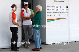 07.10.2010 Suzuka, Japan,  Adrian Sutil (GER), Force India F1 Team, Jorge (UY), father of Adrian Sutil (GER) - Formula 1 World Championship, Rd 16, Japanese Grand Prix, Thursday